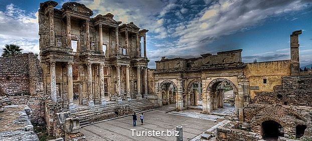 http://turister.biz/wp-content/uploads/2015/03/TheLibraryofCelsusinEphesus.jpg